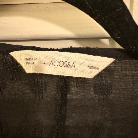 ACOS&A flutter sleeve top NWOT - Picture 5 of 5